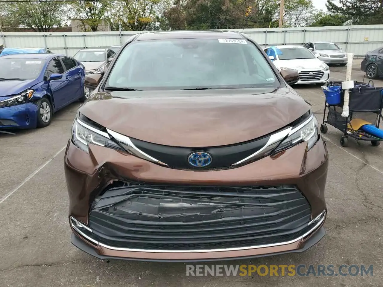 5 Photograph of a damaged car 5TDYRKEC6MS017492 TOYOTA All Models 2021