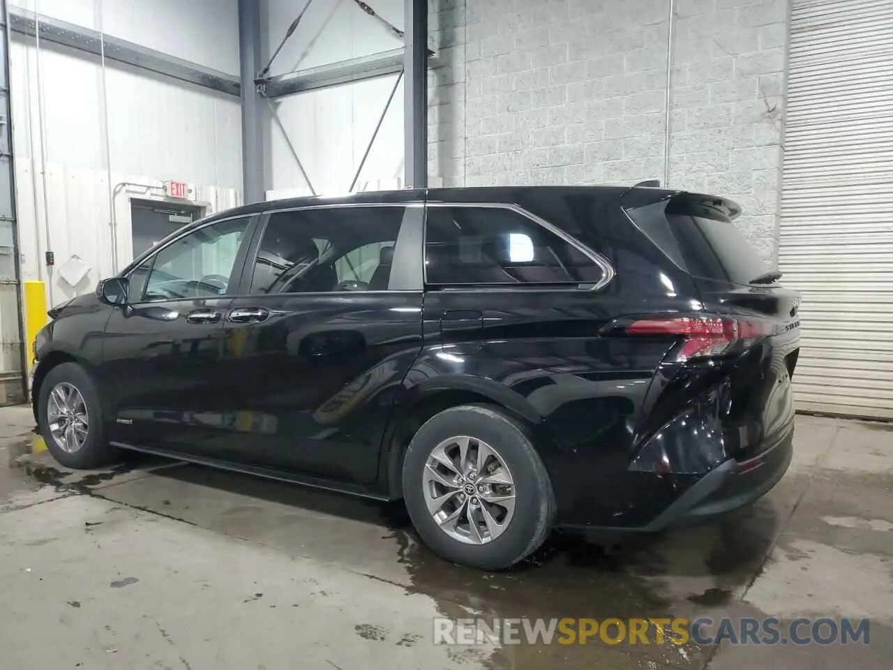 2 Photograph of a damaged car 5TDYRKECXMS024686 TOYOTA All Models 2021
