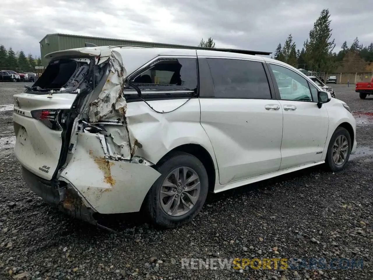3 Photograph of a damaged car 5TDYSKFC1MS019685 TOYOTA All Models 2021