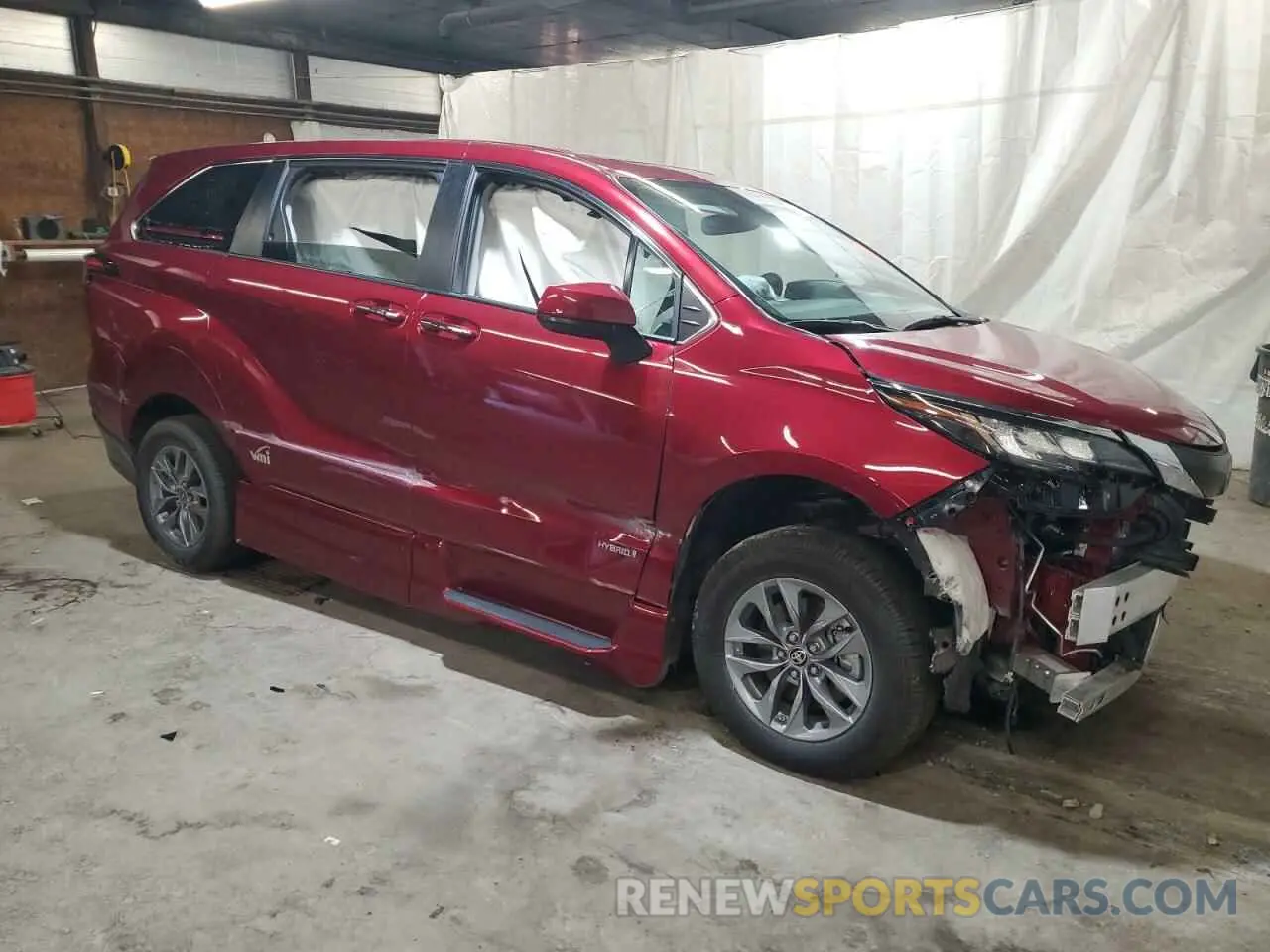 4 Photograph of a damaged car 5TDYSKFC7MS026253 TOYOTA All Models 2021