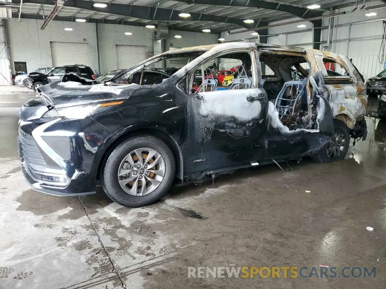 1 Photograph of a damaged car 5TDYSKFC8MS019523 TOYOTA All Models 2021