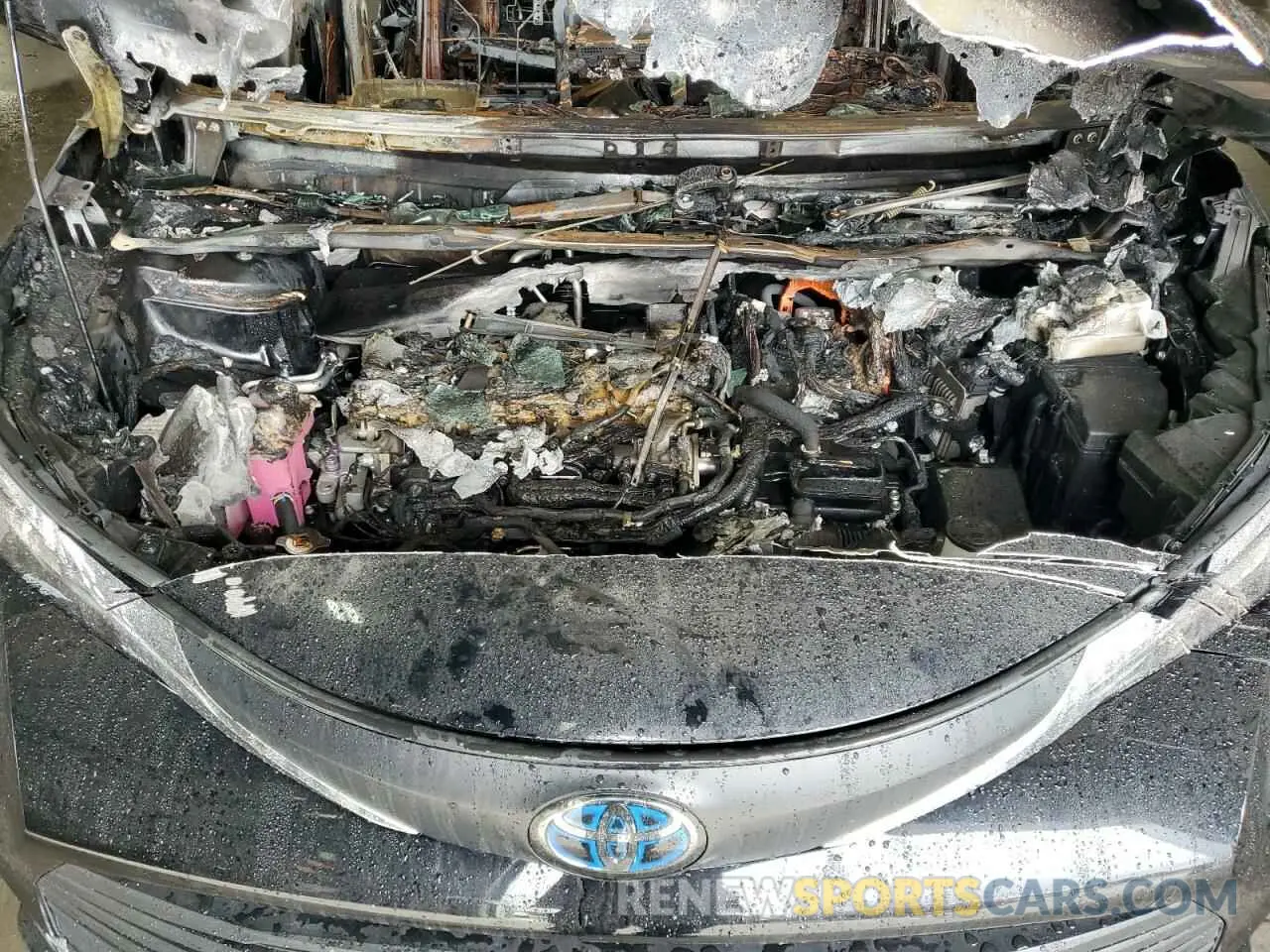 12 Photograph of a damaged car 5TDYSKFC8MS019523 TOYOTA All Models 2021