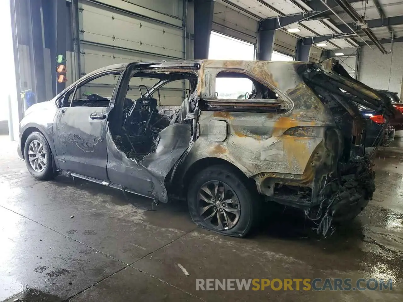 2 Photograph of a damaged car 5TDYSKFC8MS019523 TOYOTA All Models 2021