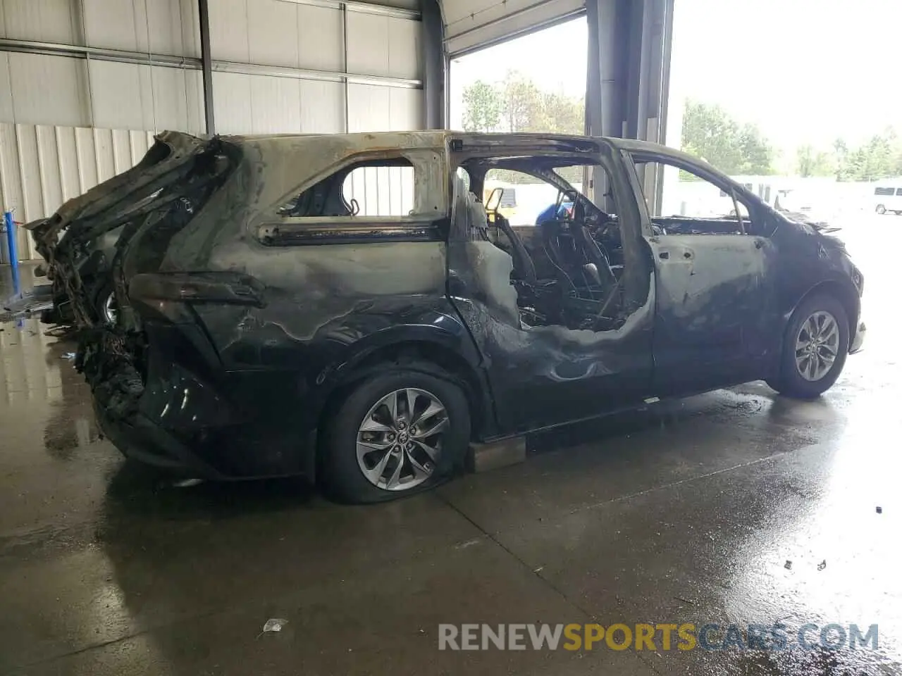 3 Photograph of a damaged car 5TDYSKFC8MS019523 TOYOTA All Models 2021