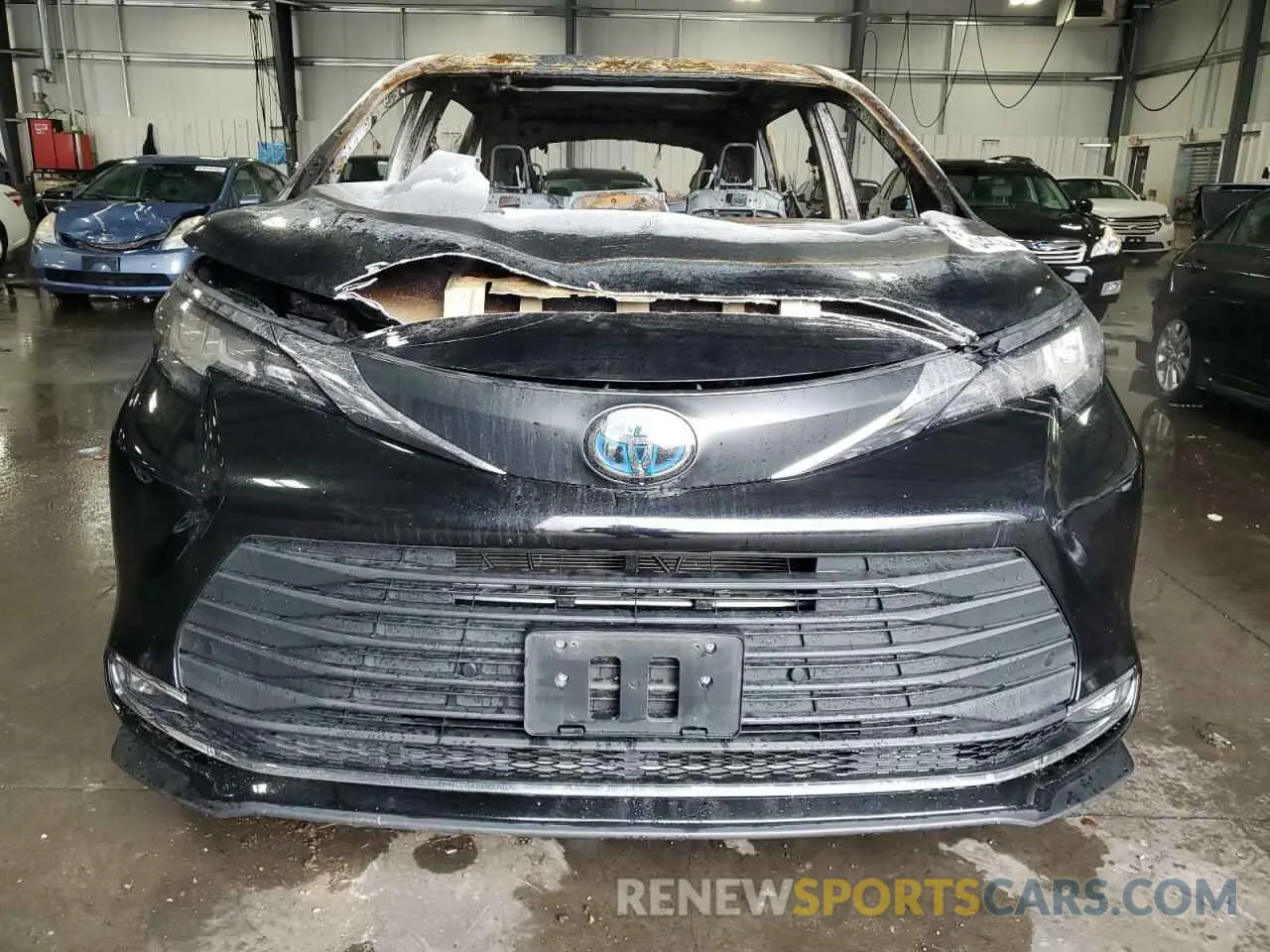 5 Photograph of a damaged car 5TDYSKFC8MS019523 TOYOTA All Models 2021
