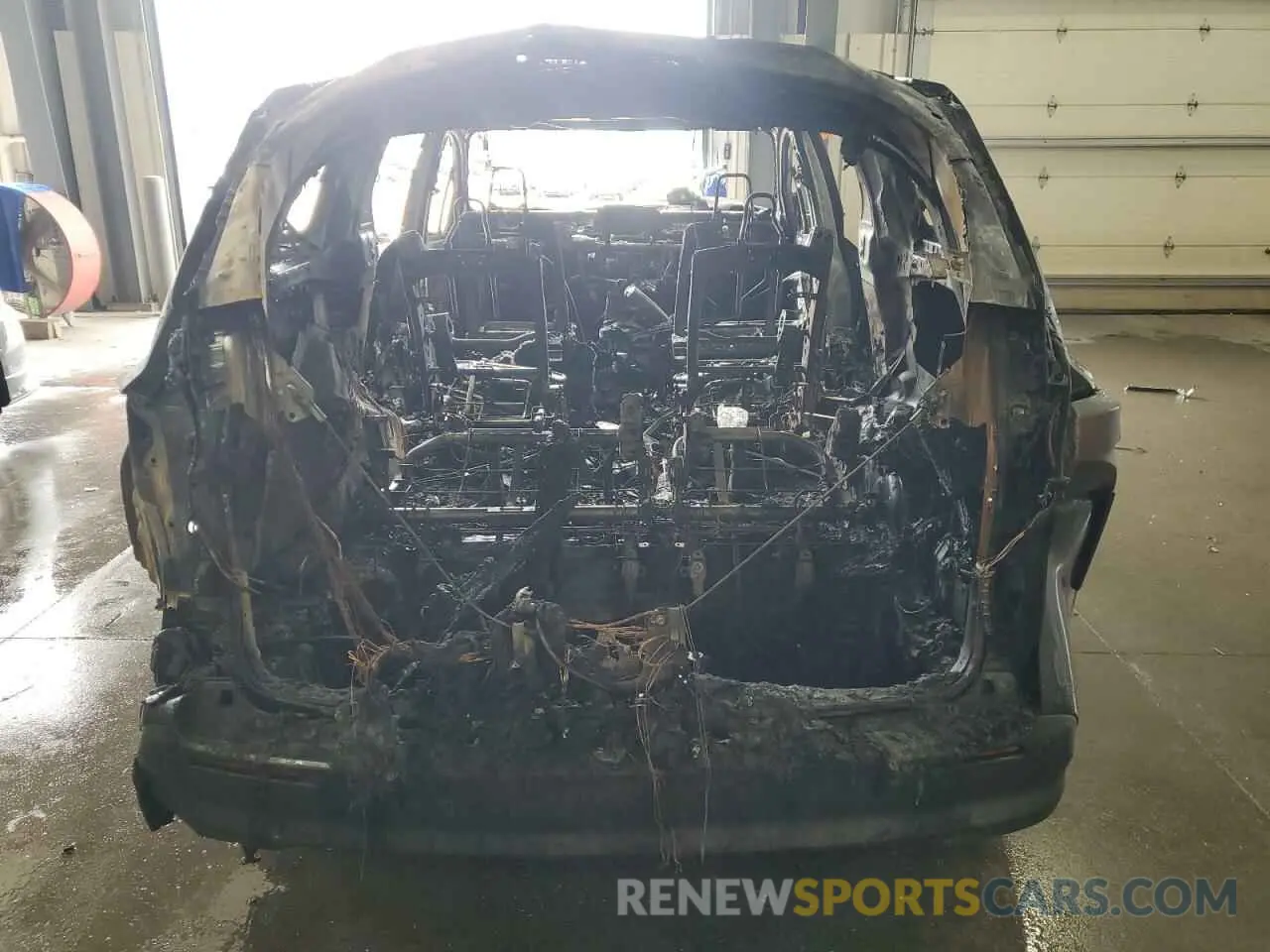 6 Photograph of a damaged car 5TDYSKFC8MS019523 TOYOTA All Models 2021