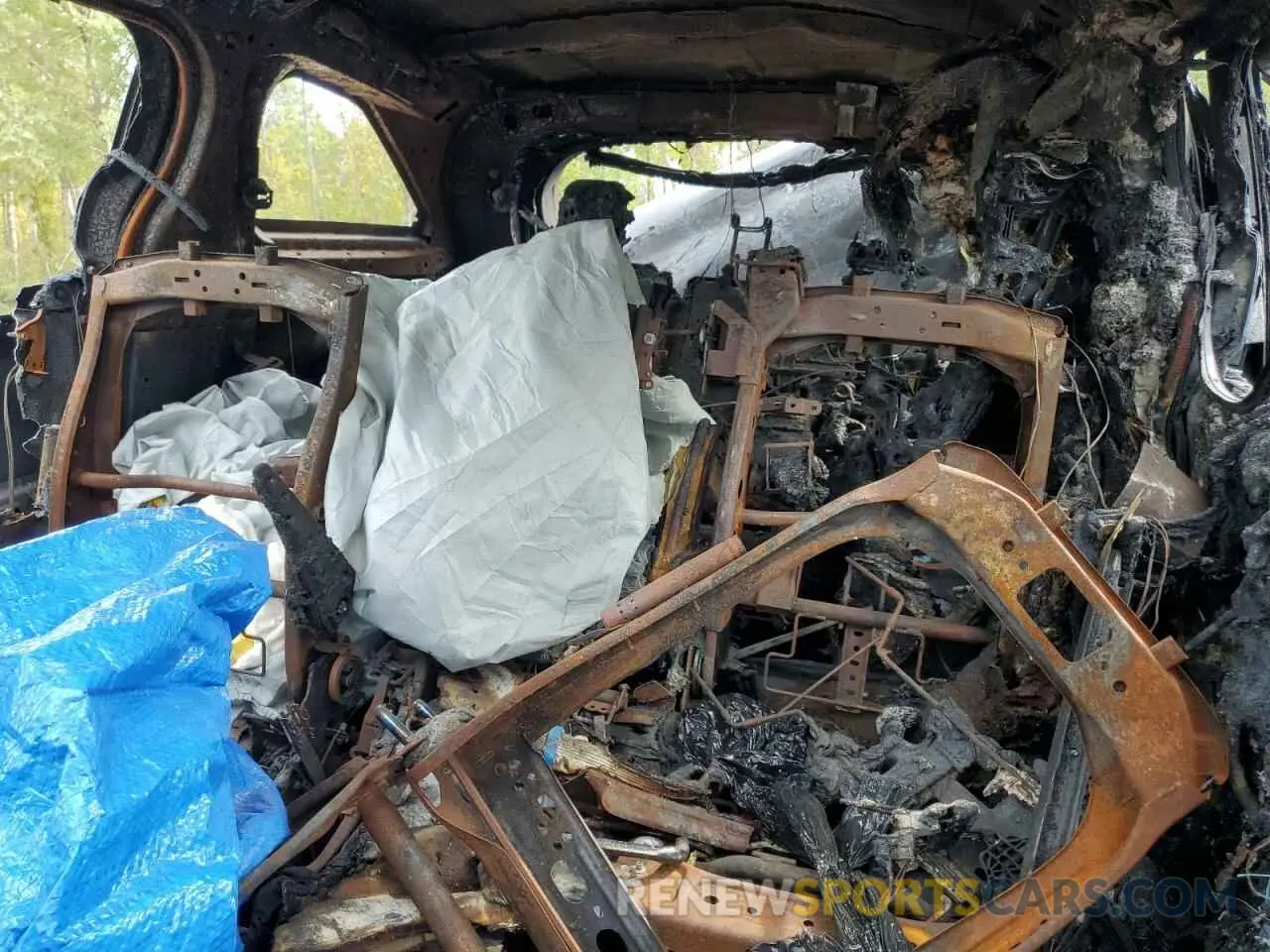 10 Photograph of a damaged car 5TDGRKEC0NS092363 TOYOTA All Models 2022