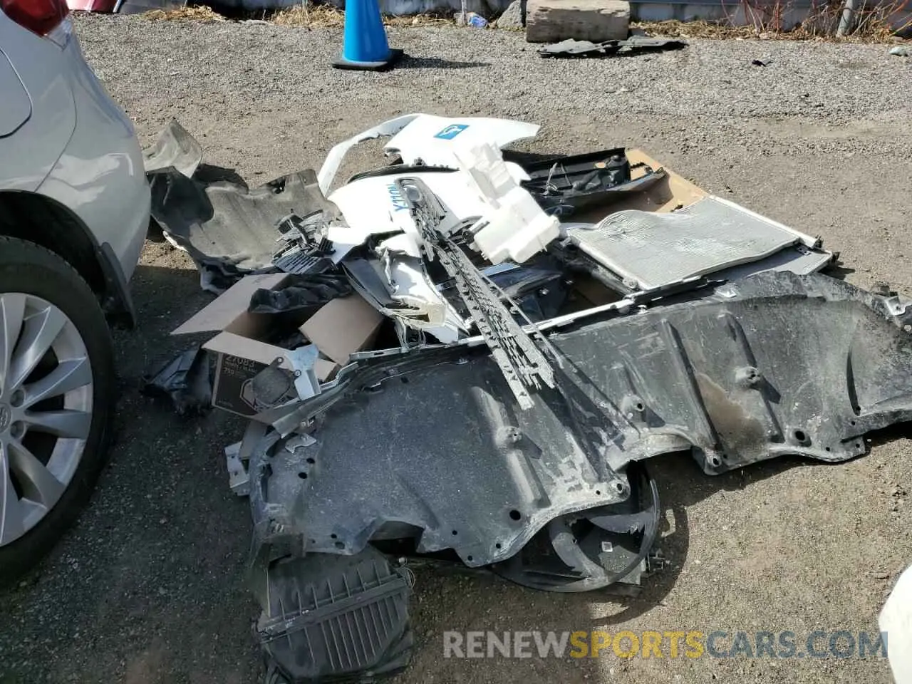 13 Photograph of a damaged car 5TDGRKEC4NS130922 TOYOTA All Models 2022