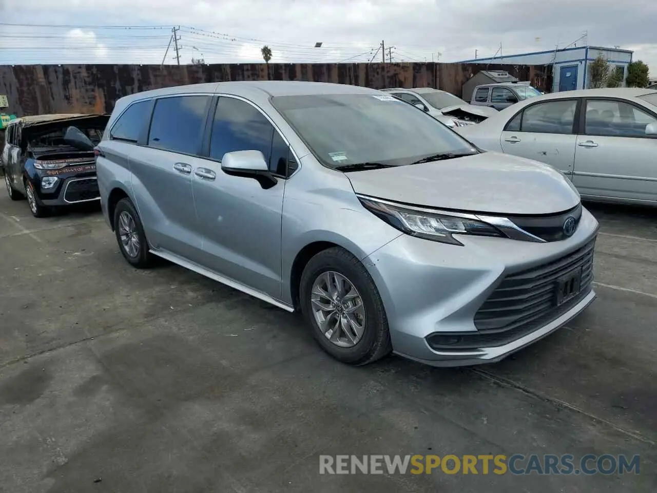 4 Photograph of a damaged car 5TDKRKEC1NS105826 TOYOTA All Models 2022