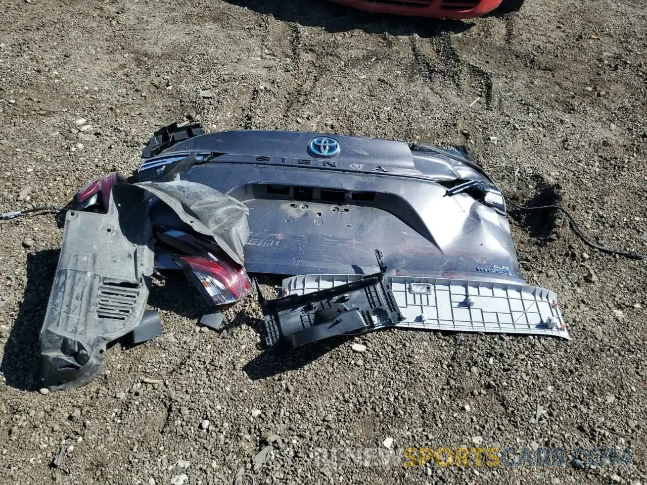 13 Photograph of a damaged car 5TDKRKEC5NS091753 TOYOTA All Models 2022