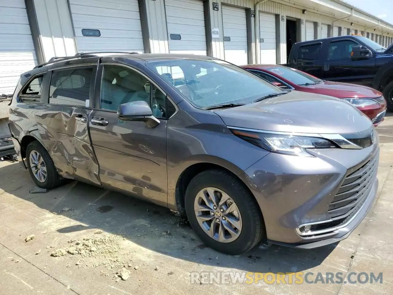 4 Photograph of a damaged car 5TDYRKEC2NS136075 TOYOTA All Models 2022