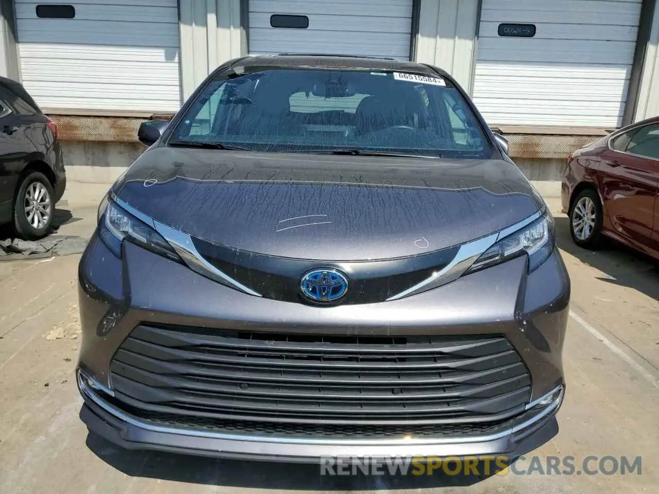 5 Photograph of a damaged car 5TDYRKEC2NS136075 TOYOTA All Models 2022
