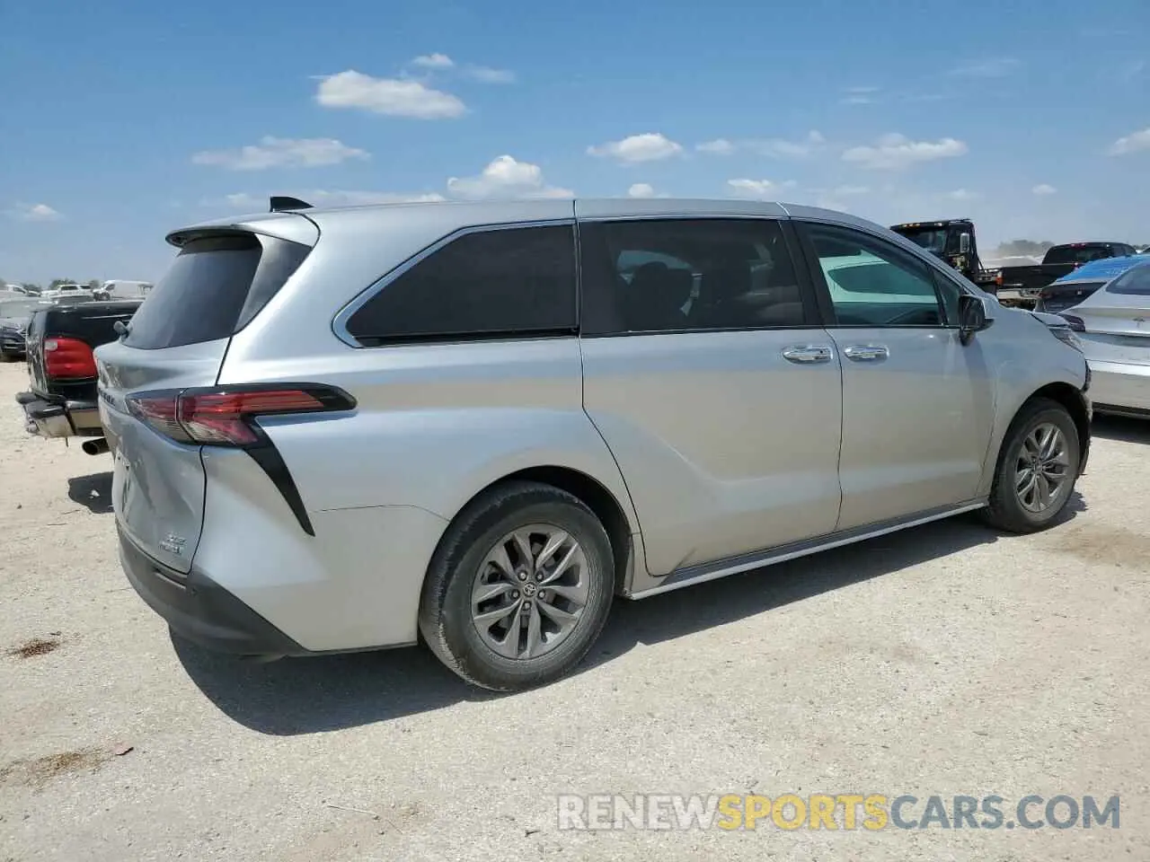 3 Photograph of a damaged car 5TDYRKEC4NS126745 TOYOTA All Models 2022