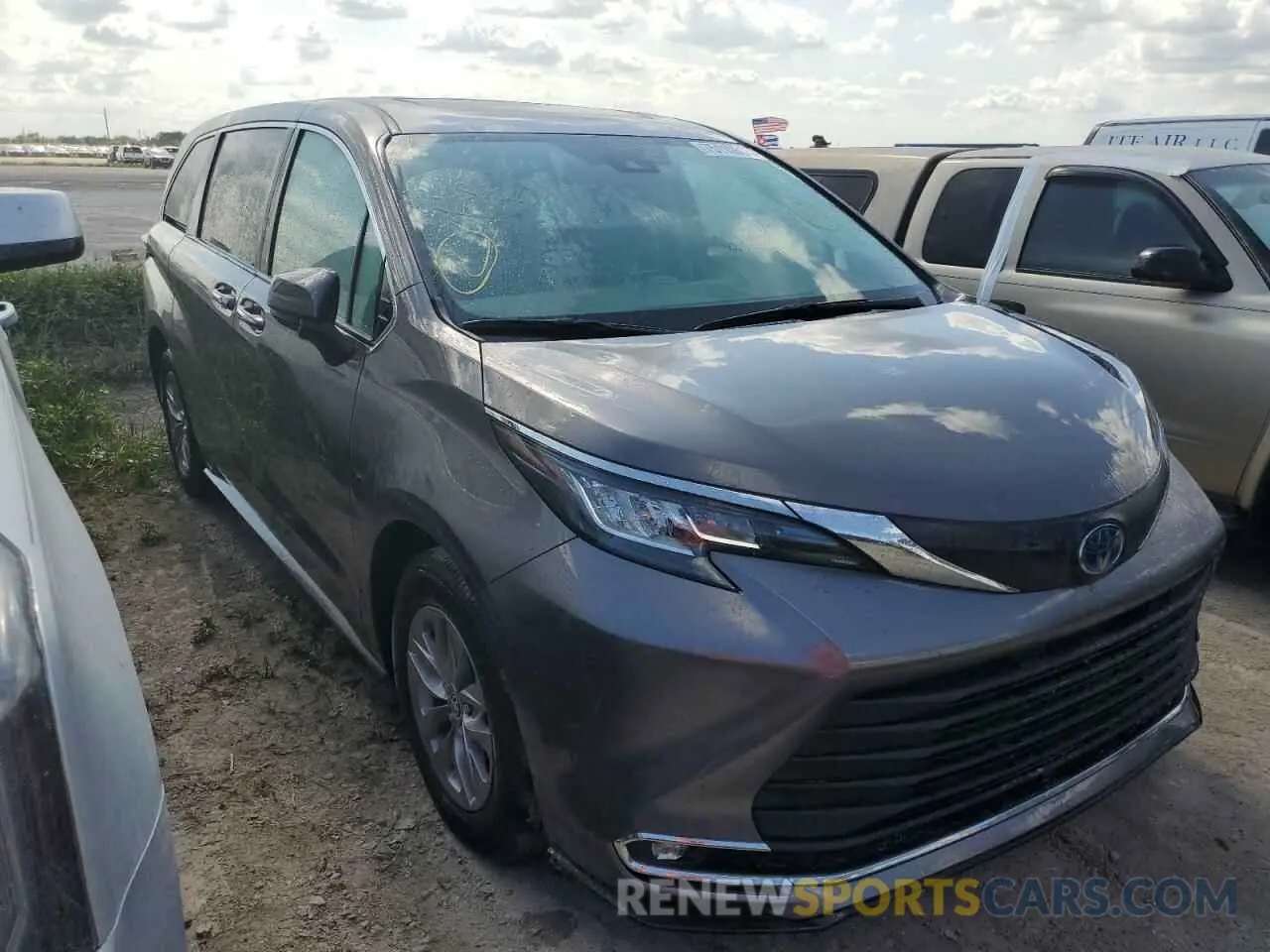4 Photograph of a damaged car 5TDYRKEC4NS130794 TOYOTA All Models 2022