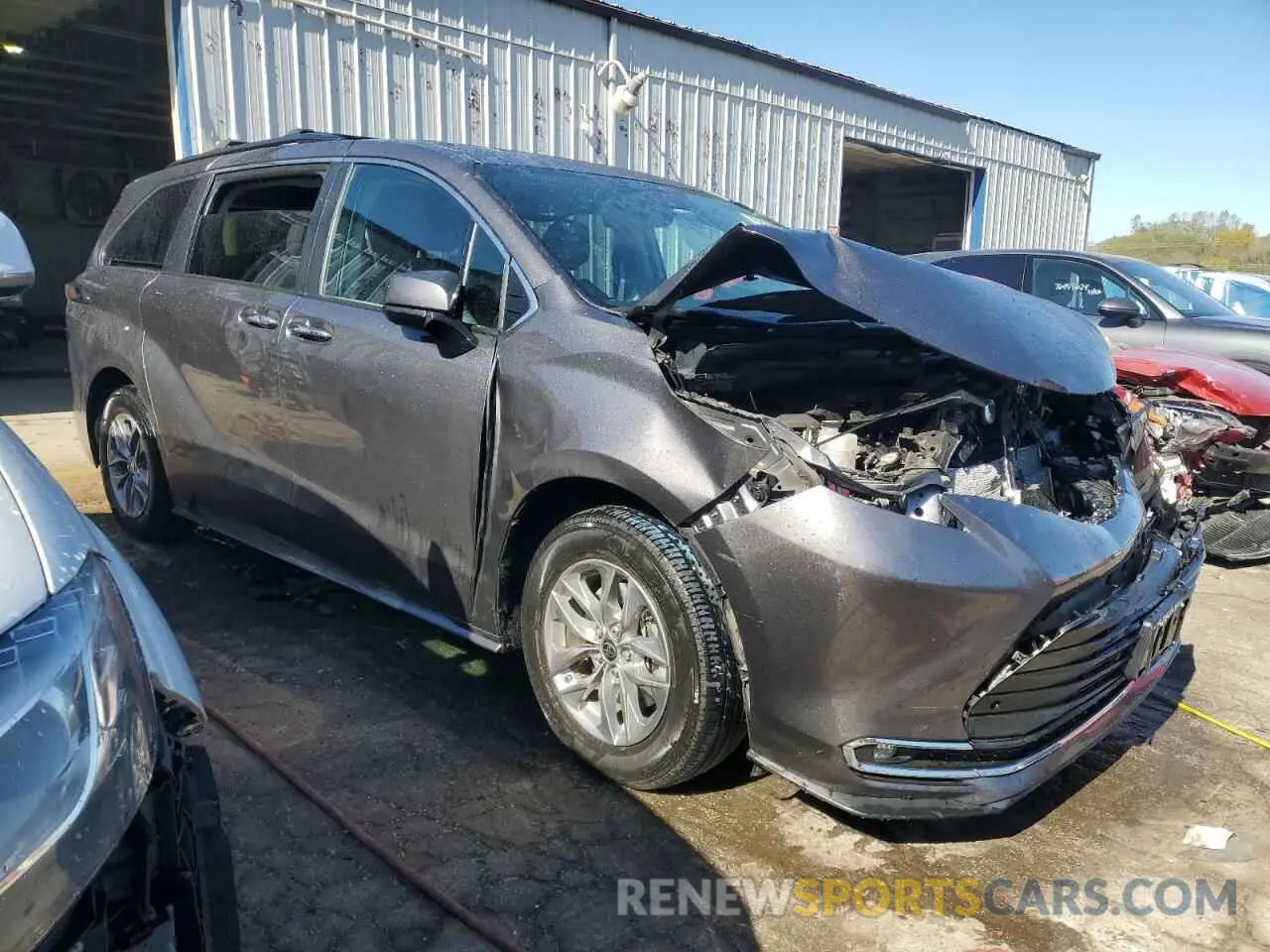 4 Photograph of a damaged car 5TDYRKEC5NS092637 TOYOTA All Models 2022