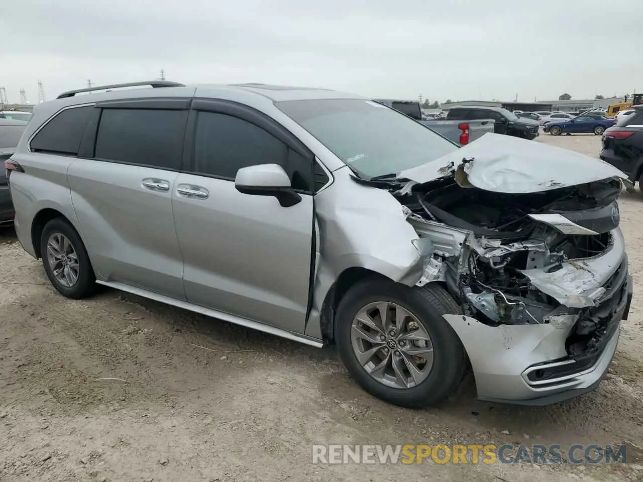 4 Photograph of a damaged car 5TDYRKEC5NS123868 TOYOTA All Models 2022