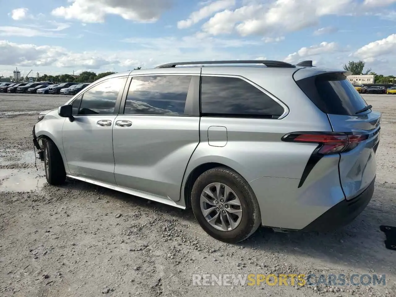 2 Photograph of a damaged car 5TDYRKECXNS116933 TOYOTA All Models 2022