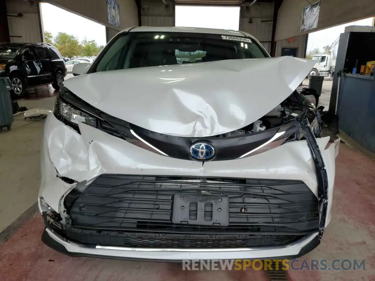 5 Photograph of a damaged car 5TDYSKFC5NS066266 TOYOTA All Models 2022