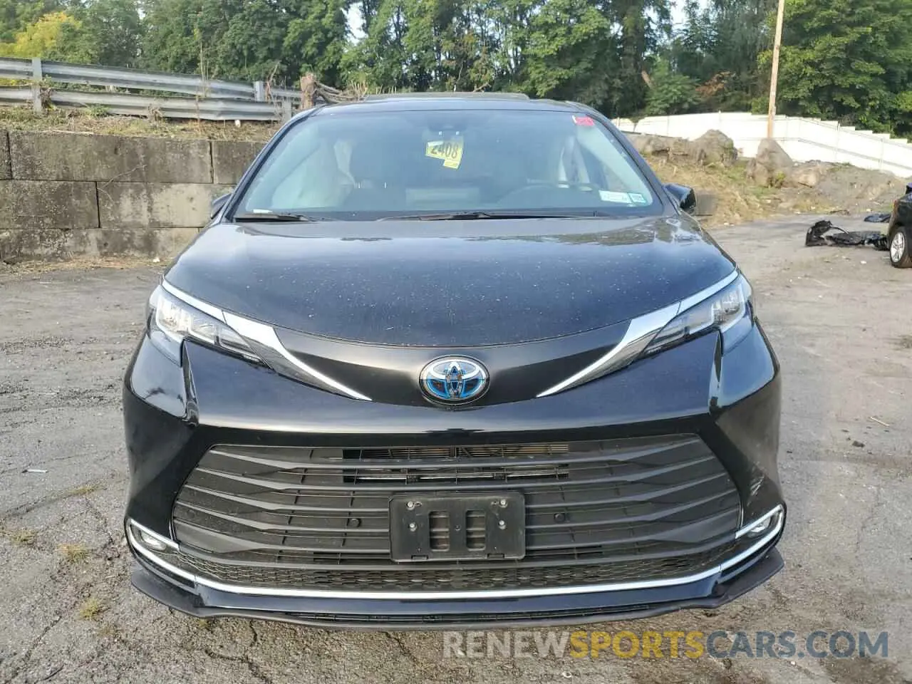 5 Photograph of a damaged car 5TDYRKEC4PS146772 TOYOTA All Models 2023