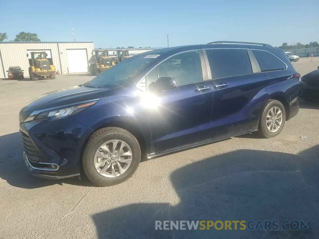1 Photograph of a damaged car 5TDYRKEC6PS172550 TOYOTA All Models 2023