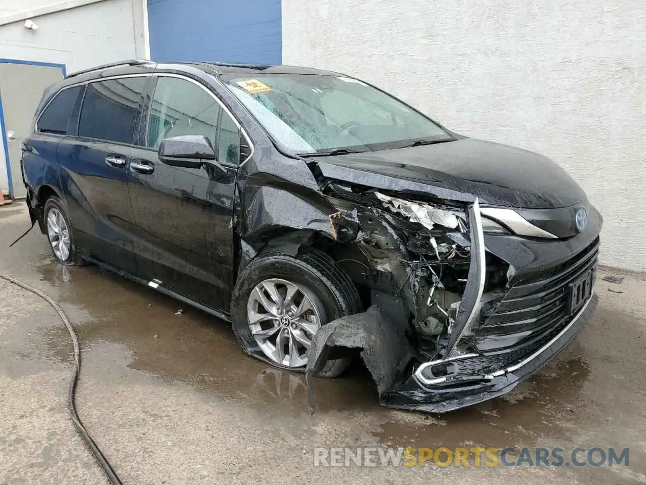 4 Photograph of a damaged car 5TDYRKEC9PS173448 TOYOTA All Models 2023