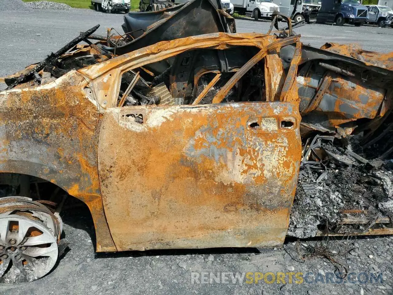 7 Photograph of a damaged car 5TDYSKFC5PS099576 TOYOTA All Models 2023