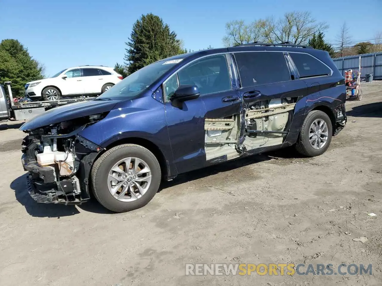 1 Photograph of a damaged car 5TDBSKFC4RS136089 TOYOTA All Models 2024