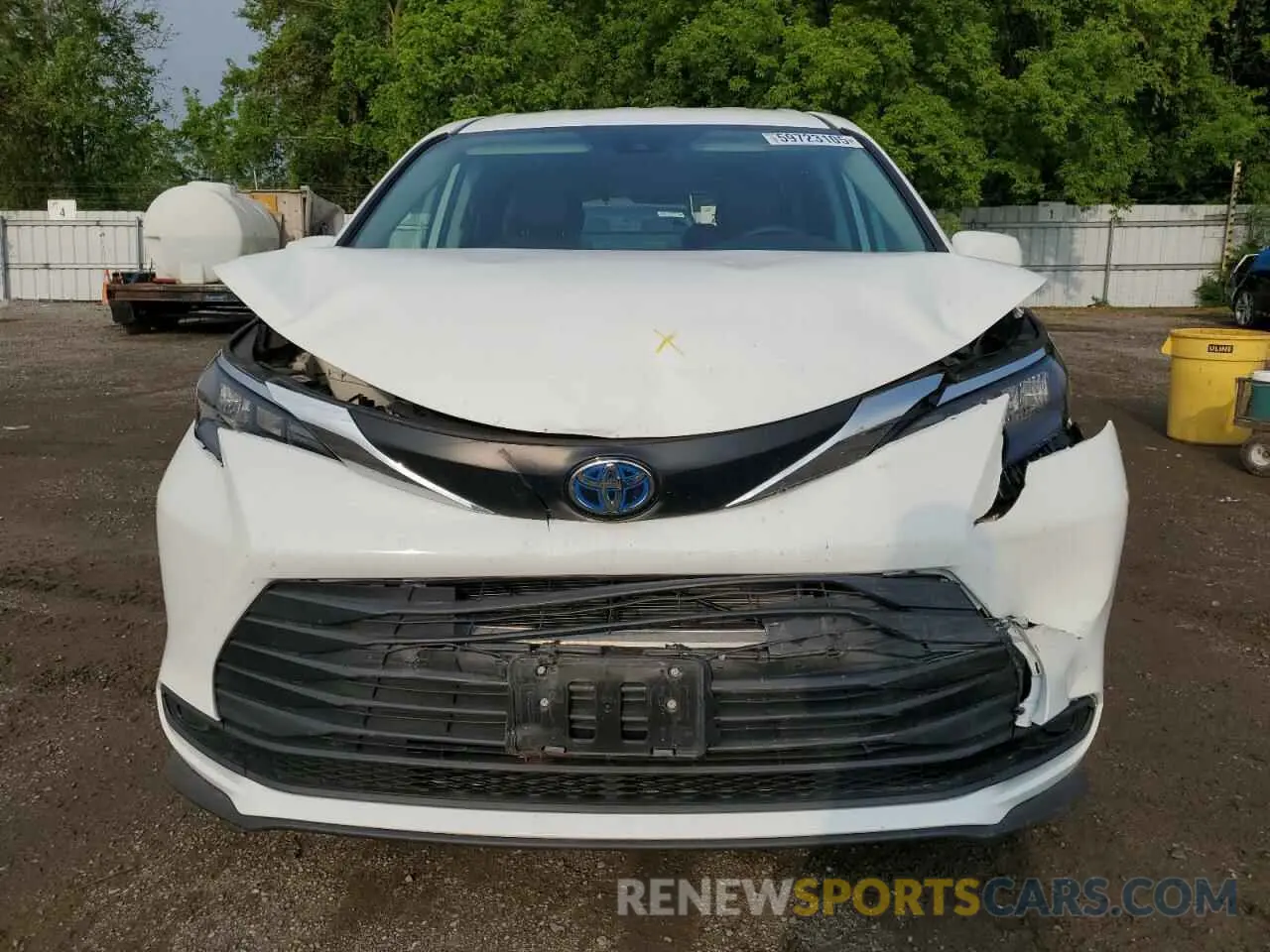 5 Photograph of a damaged car 5TDGSKFCXRS135597 TOYOTA All Models 2024