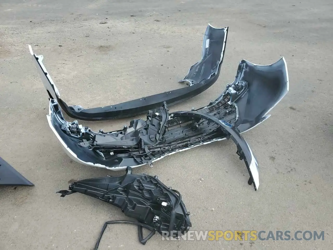 13 Photograph of a damaged car 5TDJRKEC3RS215567 TOYOTA All Models 2024