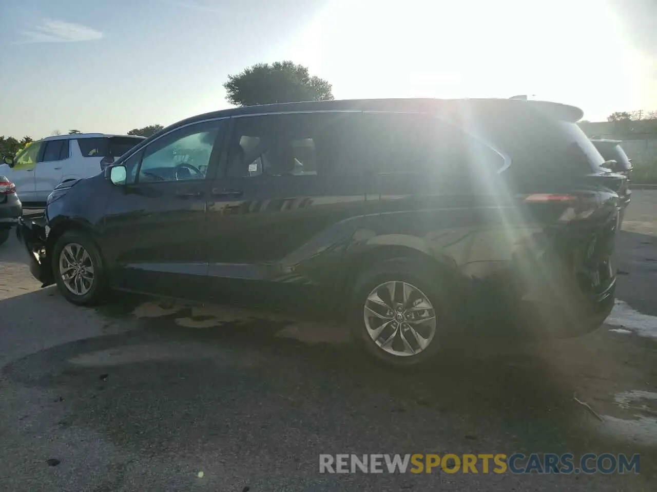 2 Photograph of a damaged car 5TDKRKEC7RS189088 TOYOTA All Models 2024