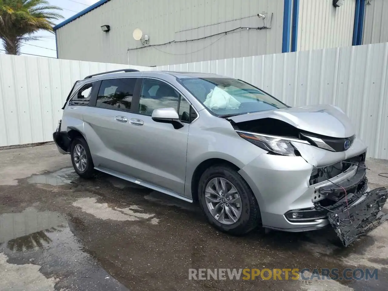 4 Photograph of a damaged car 5TDYRKEC5SS228793 TOYOTA All Models 2025