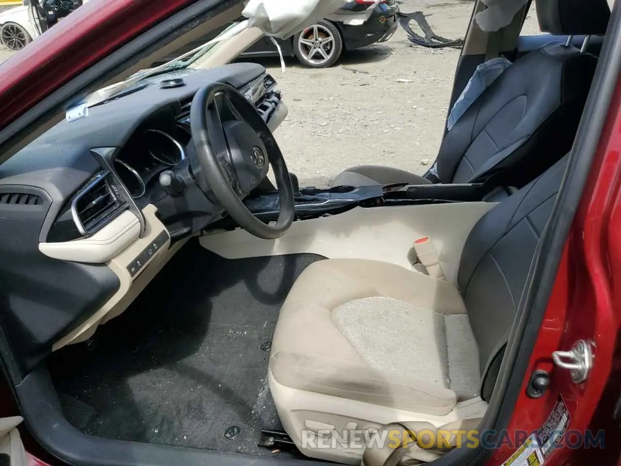 7 Photograph of a damaged car 4T1B11HKXKU258373 TOYOTA ALL OTHER 2019