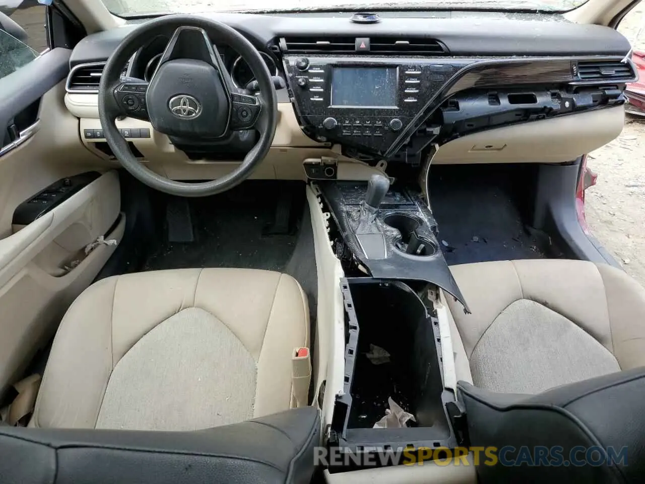 8 Photograph of a damaged car 4T1B11HKXKU258373 TOYOTA ALL OTHER 2019