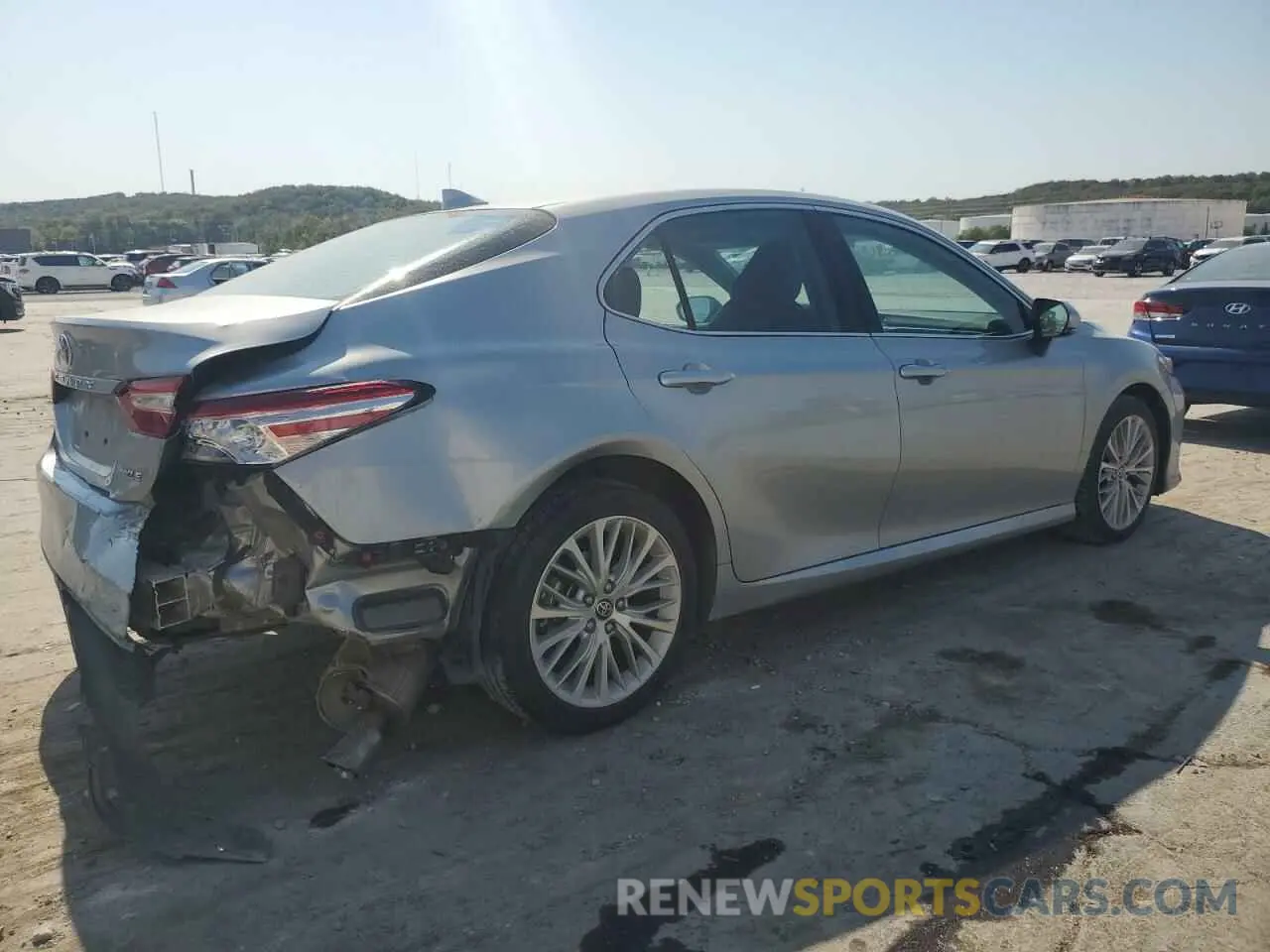 3 Photograph of a damaged car 4T1F11AK6LU393170 TOYOTA ALL OTHER 2020