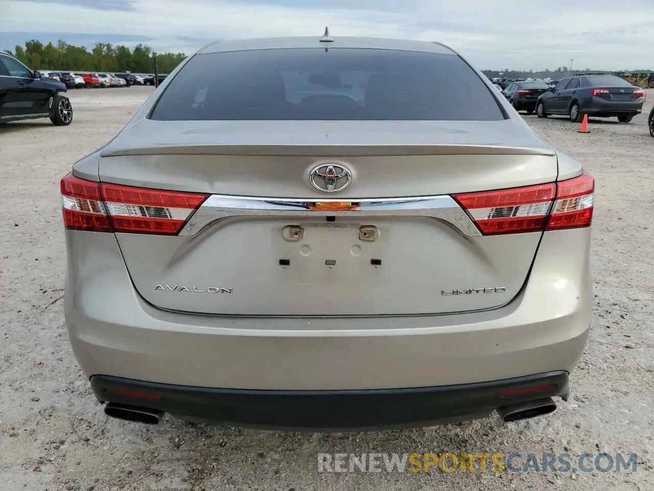 6 Photograph of a damaged car 4T1BK1EBXFU144770 TOYOTA AVALON 2015