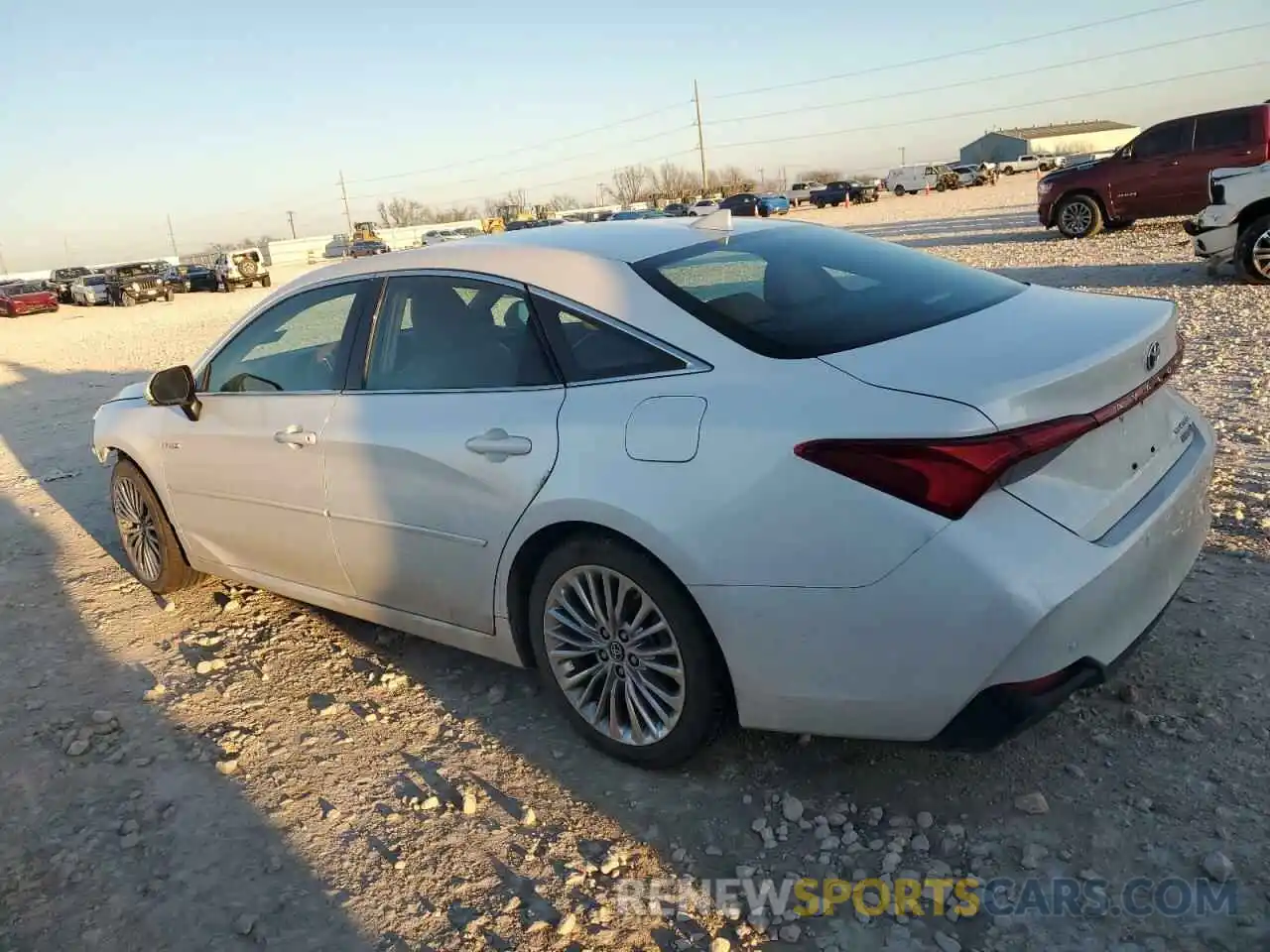 2 Photograph of a damaged car 4T1B21FB0KU005921 TOYOTA AVALON 2019