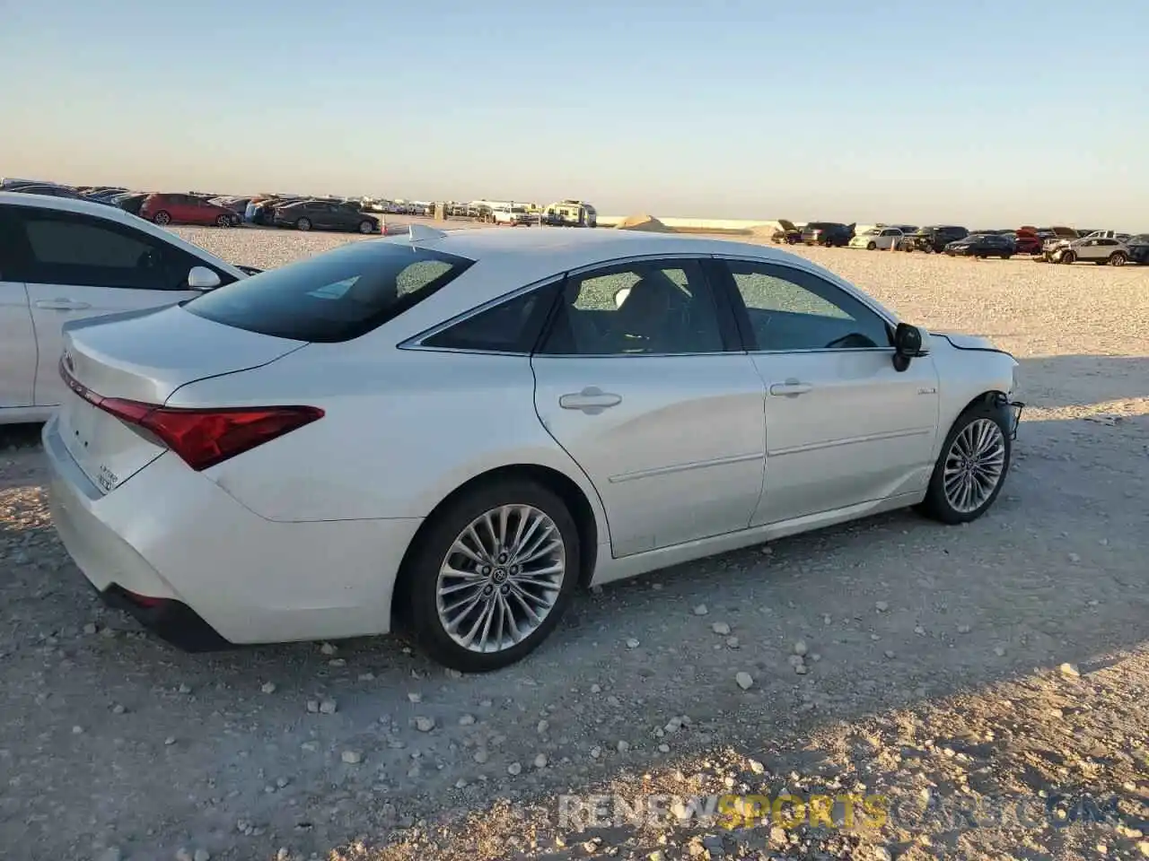 3 Photograph of a damaged car 4T1B21FB0KU005921 TOYOTA AVALON 2019