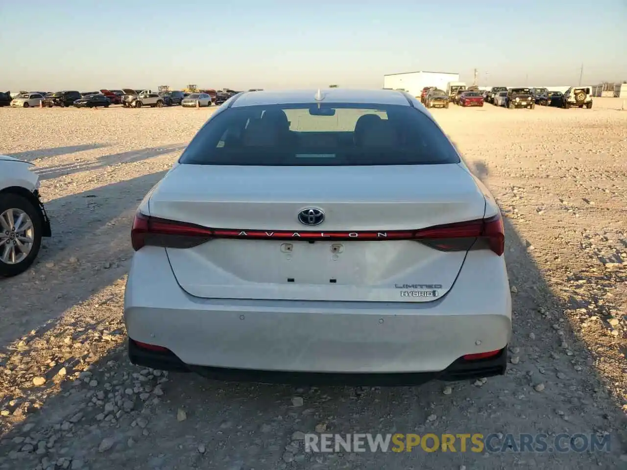 6 Photograph of a damaged car 4T1B21FB0KU005921 TOYOTA AVALON 2019