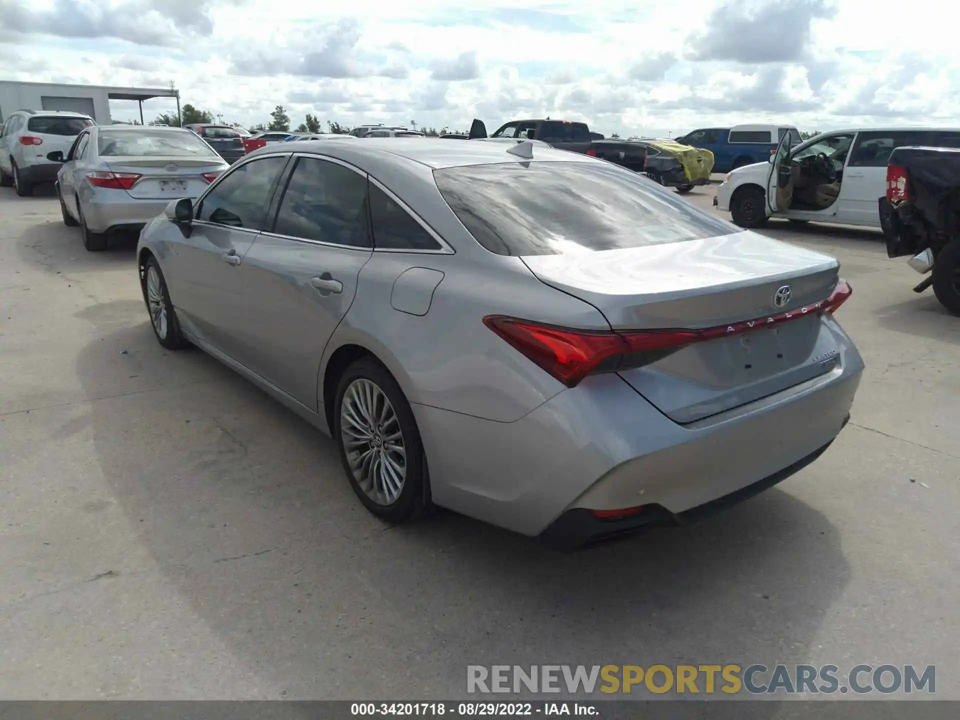 3 Photograph of a damaged car 4T1B21FB0KU007295 TOYOTA AVALON 2019