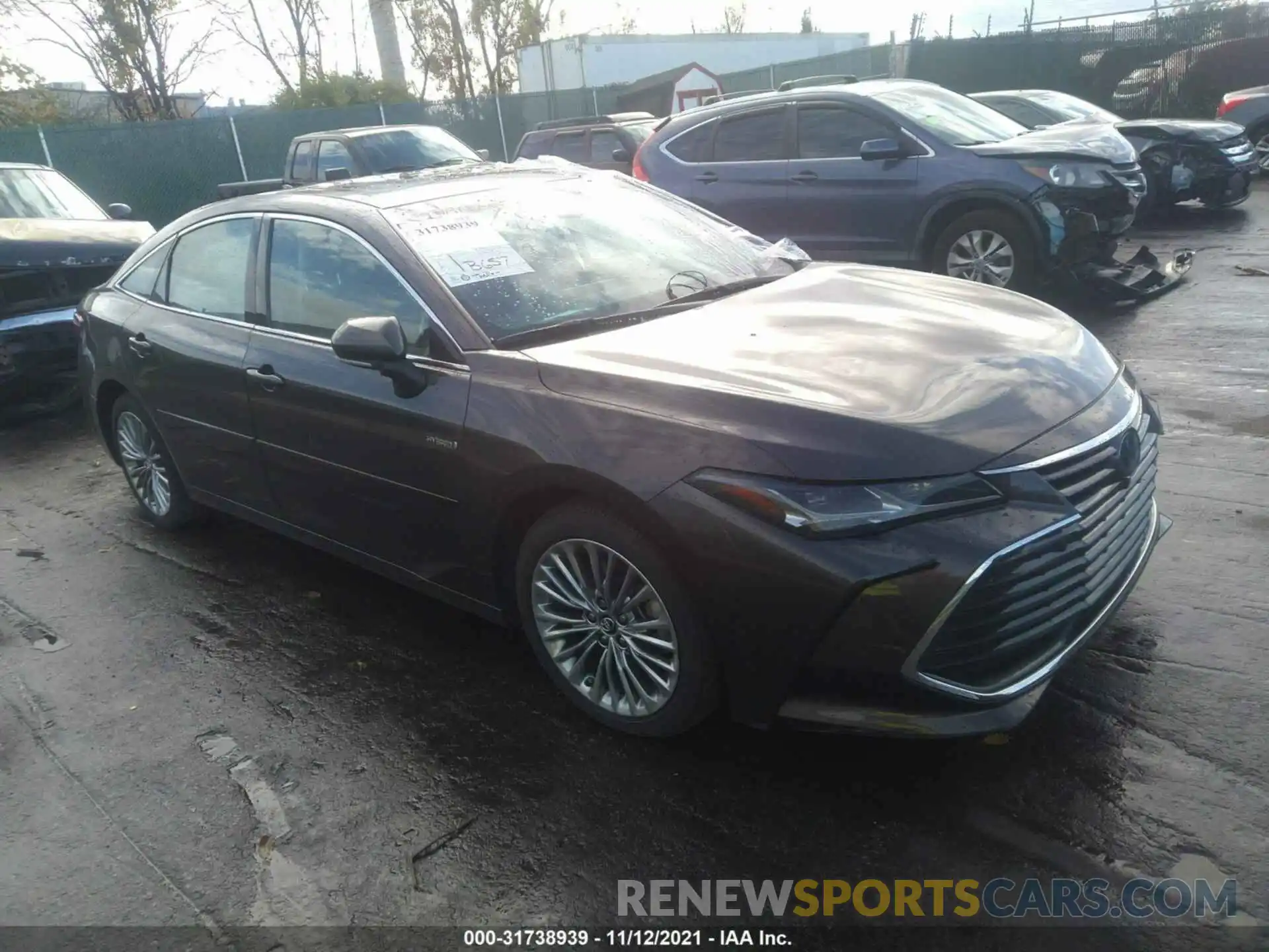 1 Photograph of a damaged car 4T1B21FB0KU008706 TOYOTA AVALON 2019