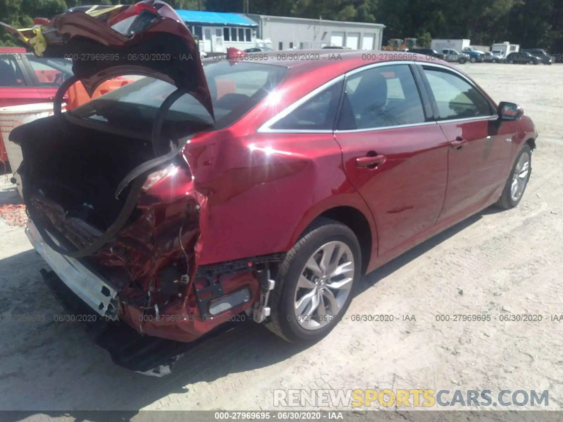 4 Photograph of a damaged car 4T1B21FB1KU004504 TOYOTA AVALON 2019