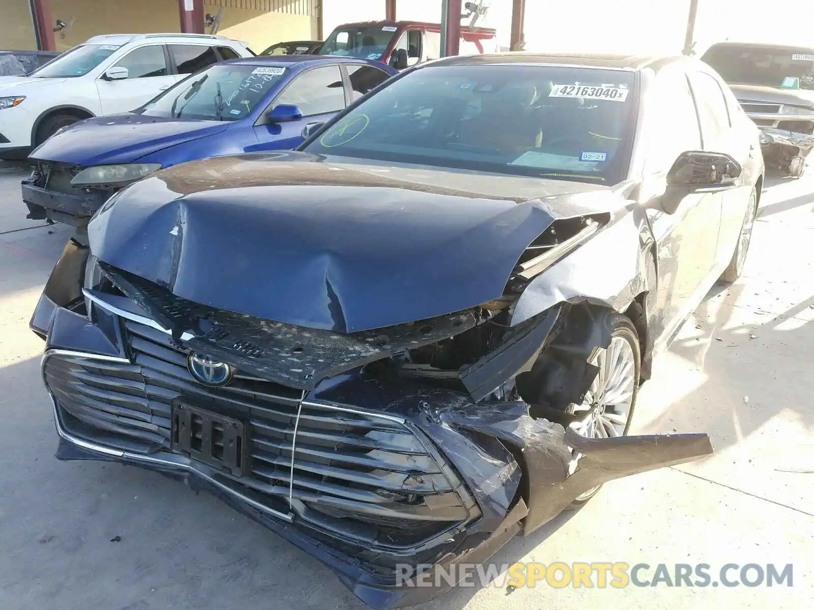 2 Photograph of a damaged car 4T1B21FB1KU008259 TOYOTA AVALON 2019