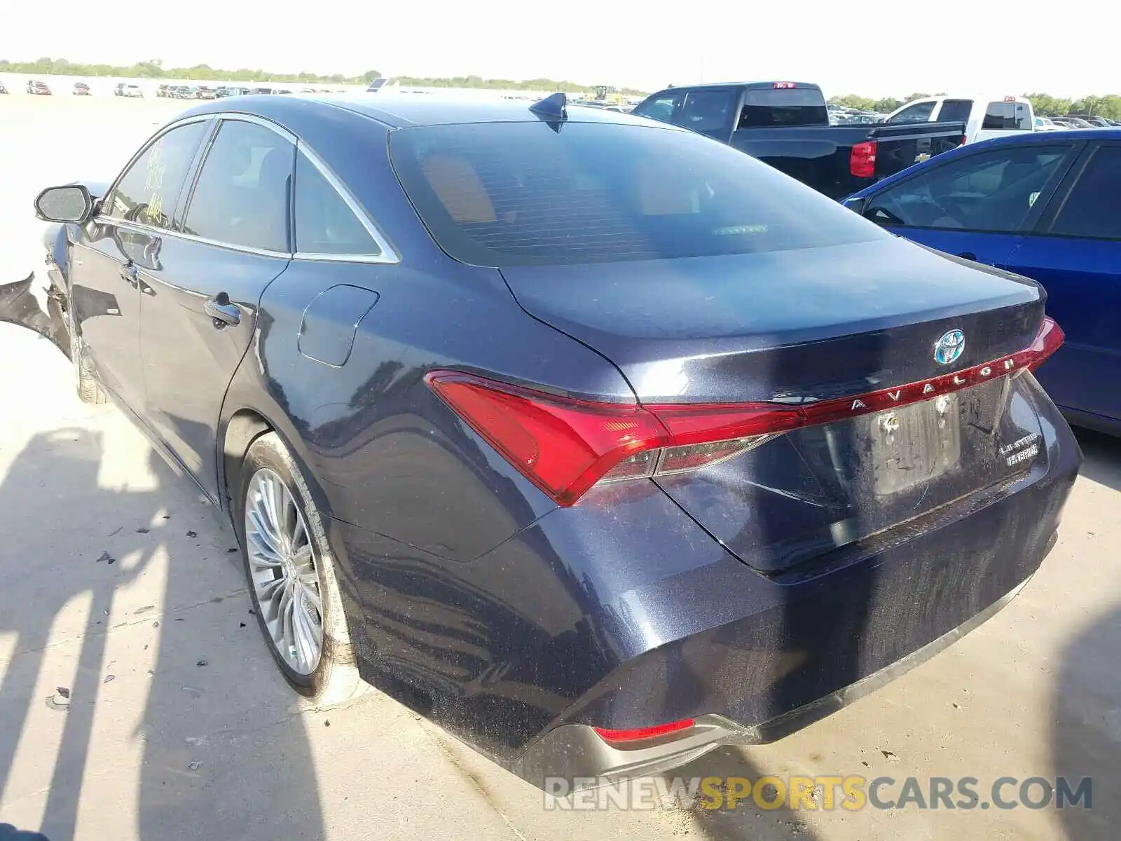 3 Photograph of a damaged car 4T1B21FB1KU008259 TOYOTA AVALON 2019