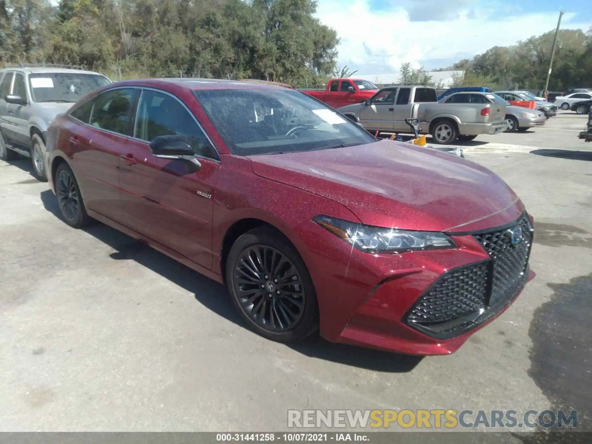 1 Photograph of a damaged car 4T1B21FB2KU001451 TOYOTA AVALON 2019