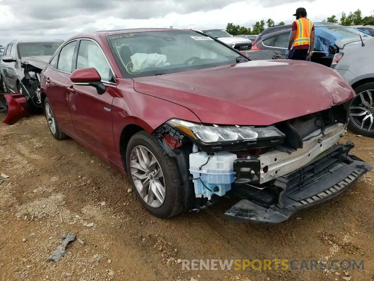 1 Photograph of a damaged car 4T1B21FB2KU003846 TOYOTA AVALON 2019