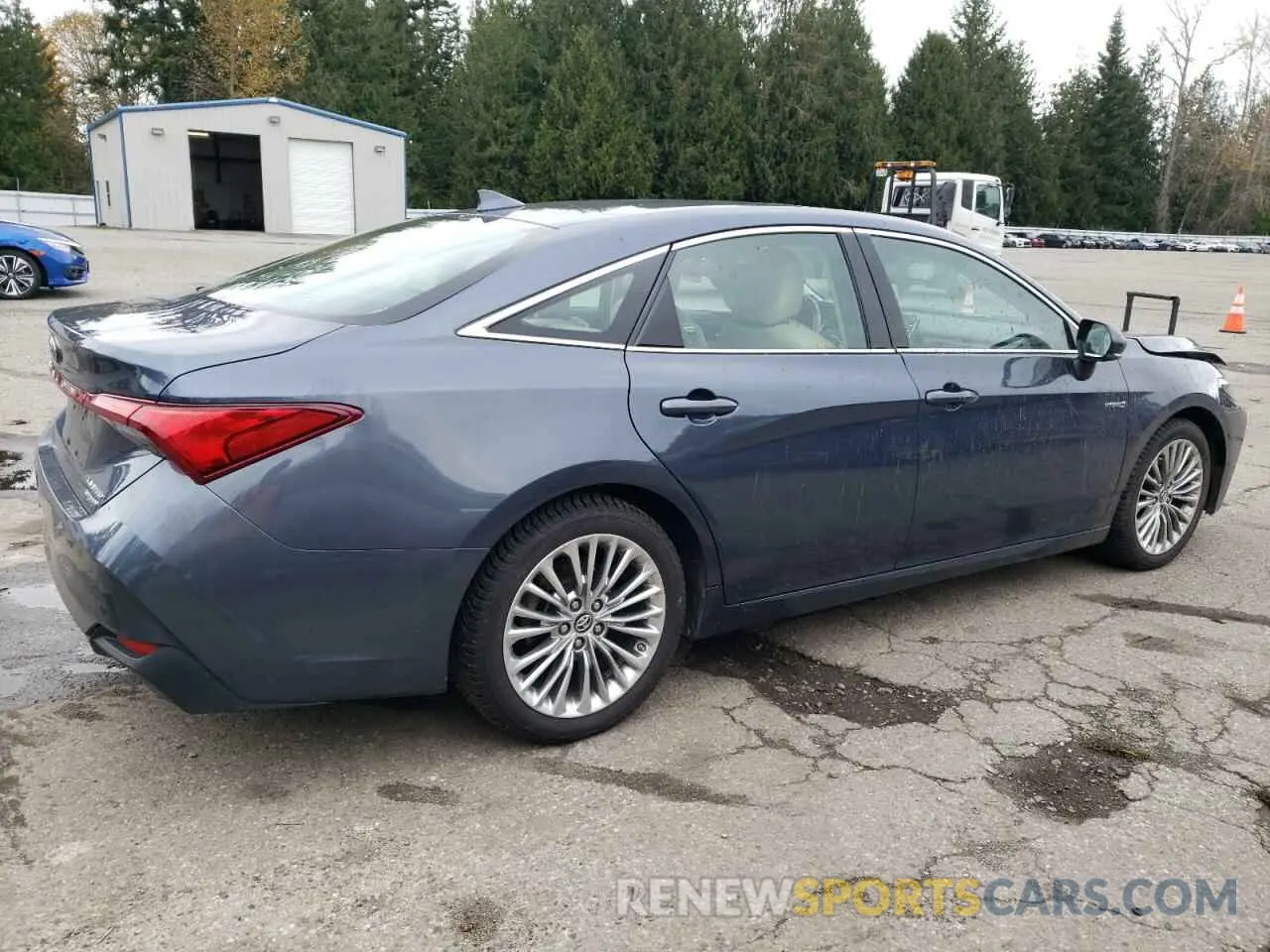 3 Photograph of a damaged car 4T1B21FB2KU005483 TOYOTA AVALON 2019