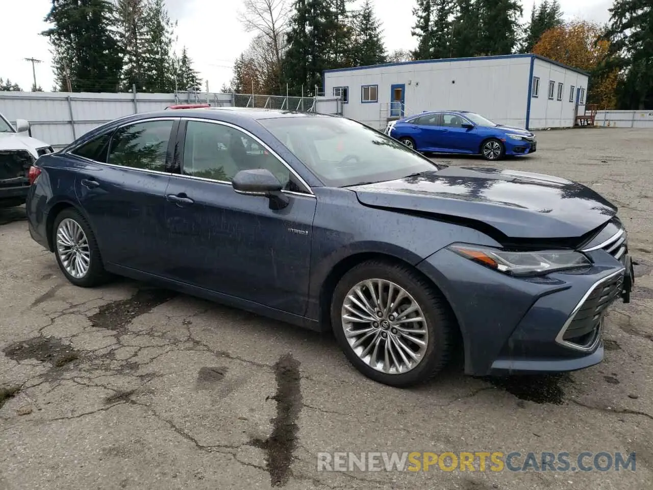 4 Photograph of a damaged car 4T1B21FB2KU005483 TOYOTA AVALON 2019