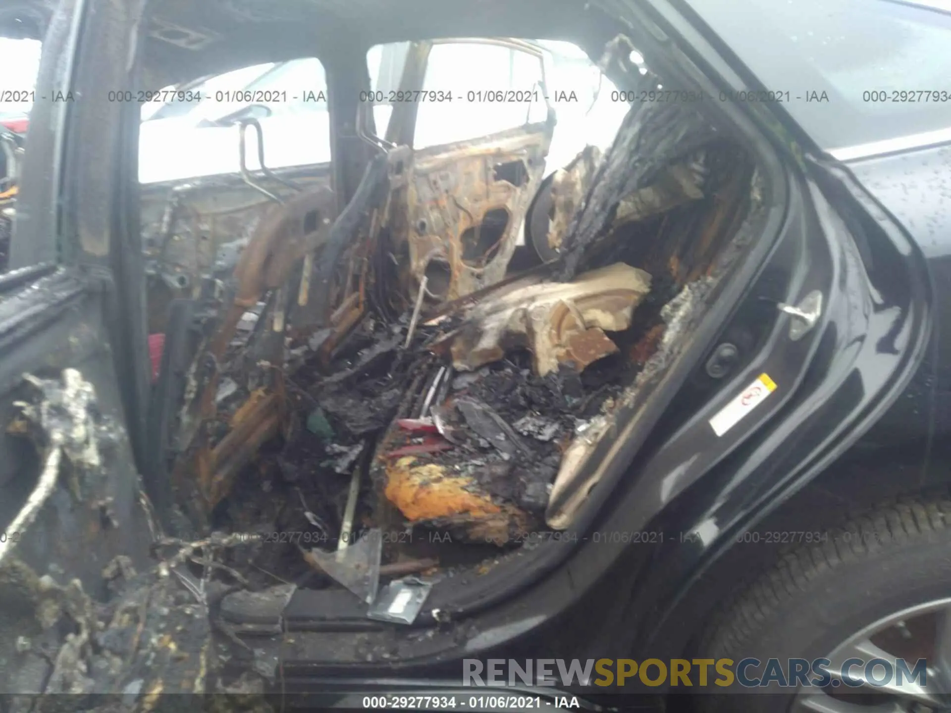 8 Photograph of a damaged car 4T1B21FB2KU006231 TOYOTA AVALON 2019