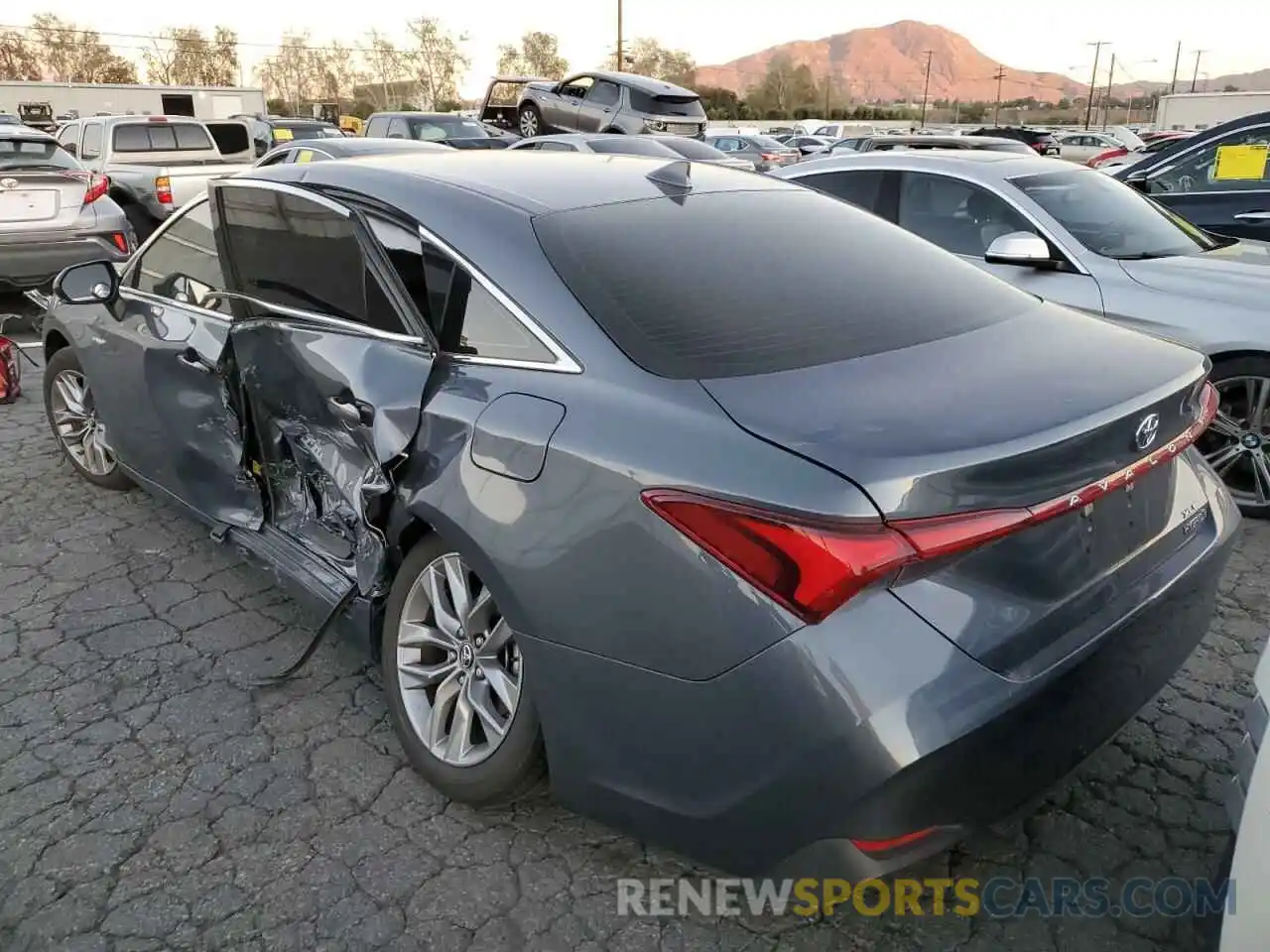 2 Photograph of a damaged car 4T1B21FB3KU007291 TOYOTA AVALON 2019