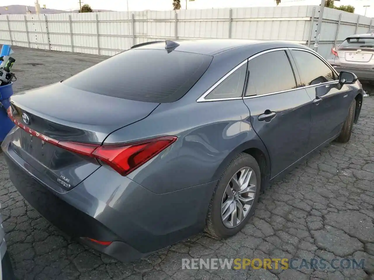 3 Photograph of a damaged car 4T1B21FB3KU007291 TOYOTA AVALON 2019